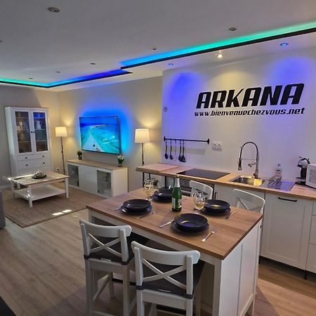 Arkana, Appartement Avec 2 Places De Parking Dole Esterno foto