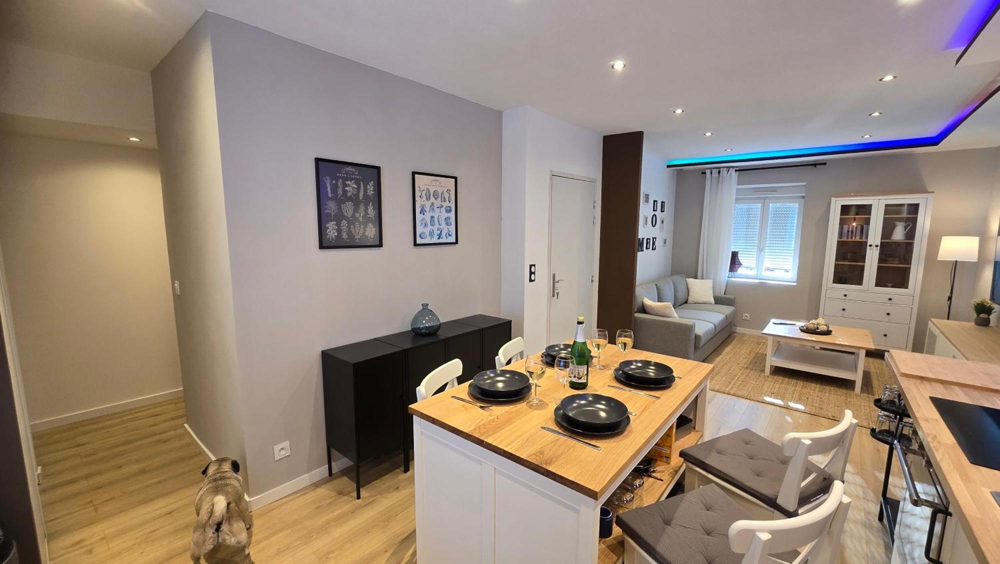 Arkana, Appartement Avec 2 Places De Parking Dole Esterno foto